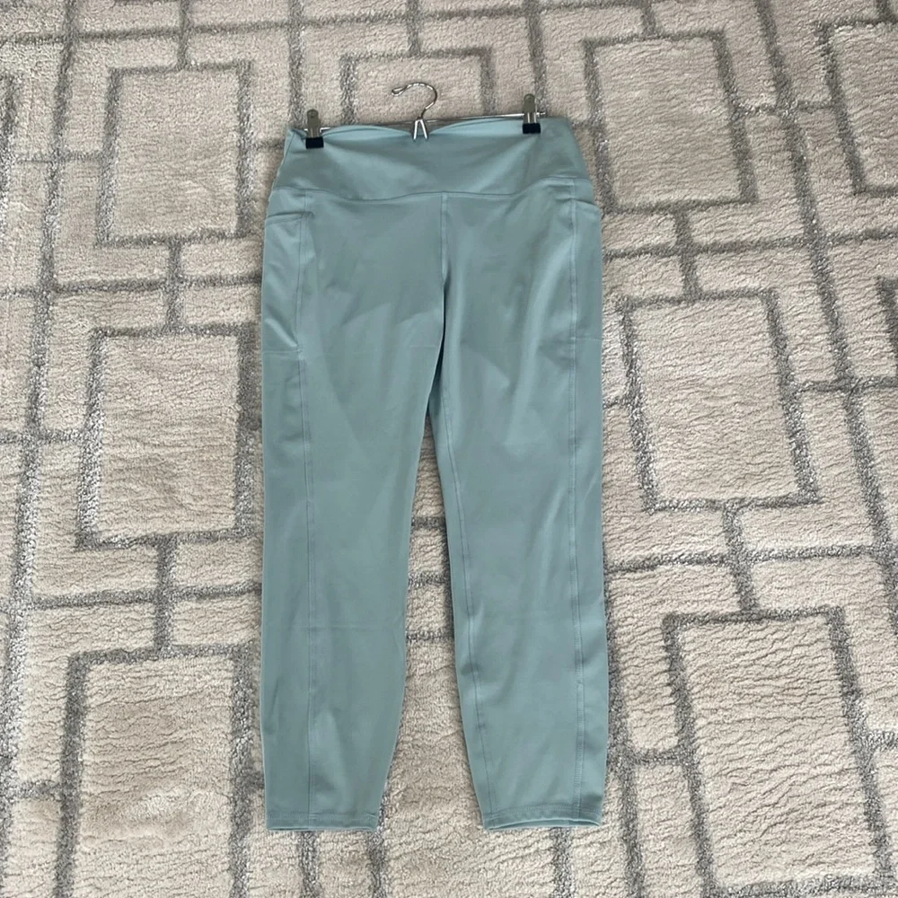 RBX pastel sage green crop leggings with side pockets size XL NWOT - Picture 8 of 11